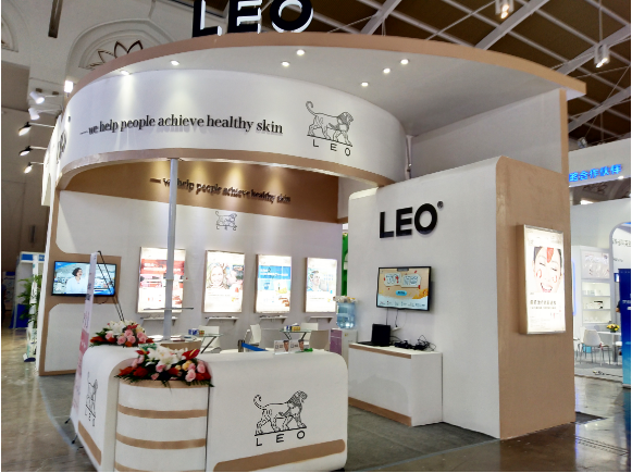 LEO 选择题Kinect体感大屏互动游戏